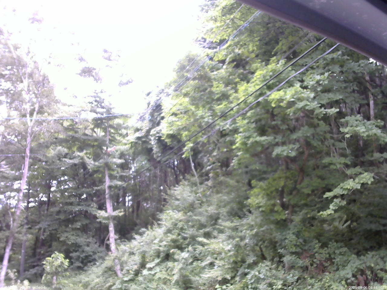 長野県菅平高原 ゆたか山荘 東側上空 2025/08/06 08:45