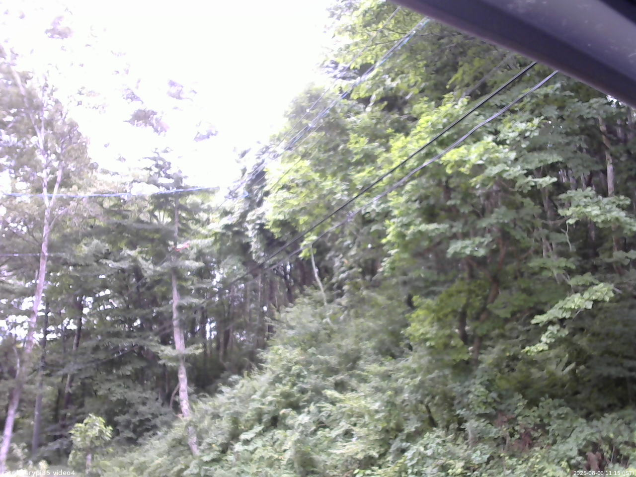 長野県菅平高原 ゆたか山荘 東側上空 2025/08/06 11:15