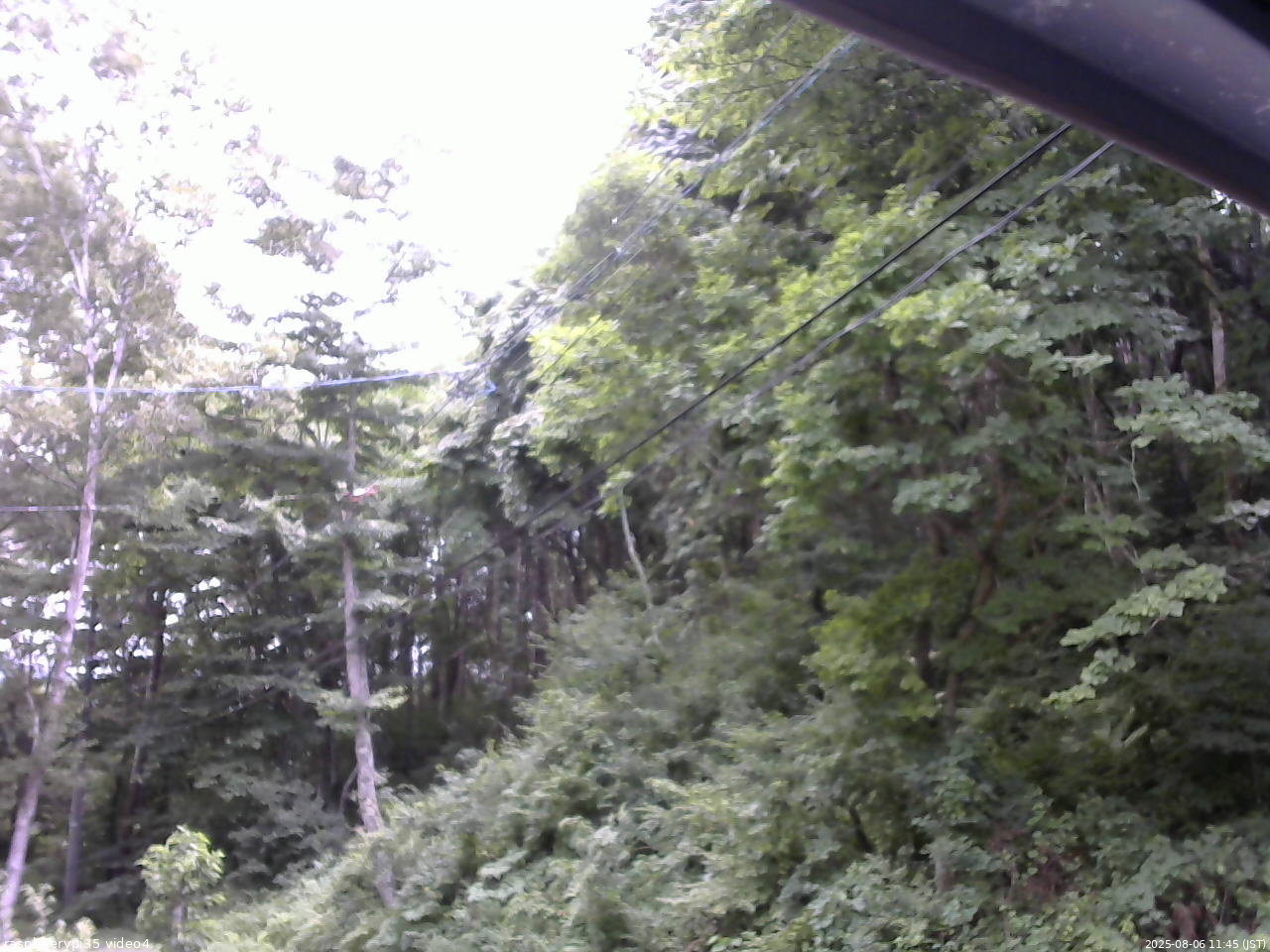 長野県菅平高原 ゆたか山荘 東側上空 2025/08/06 11:45