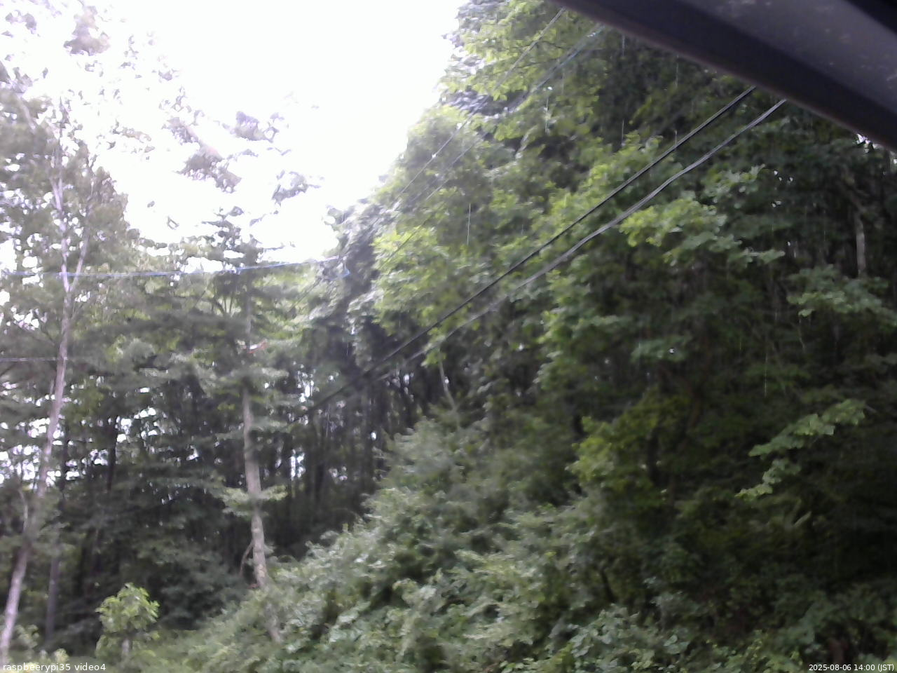 長野県菅平高原 ゆたか山荘 東側上空 2025/08/06 14:00
