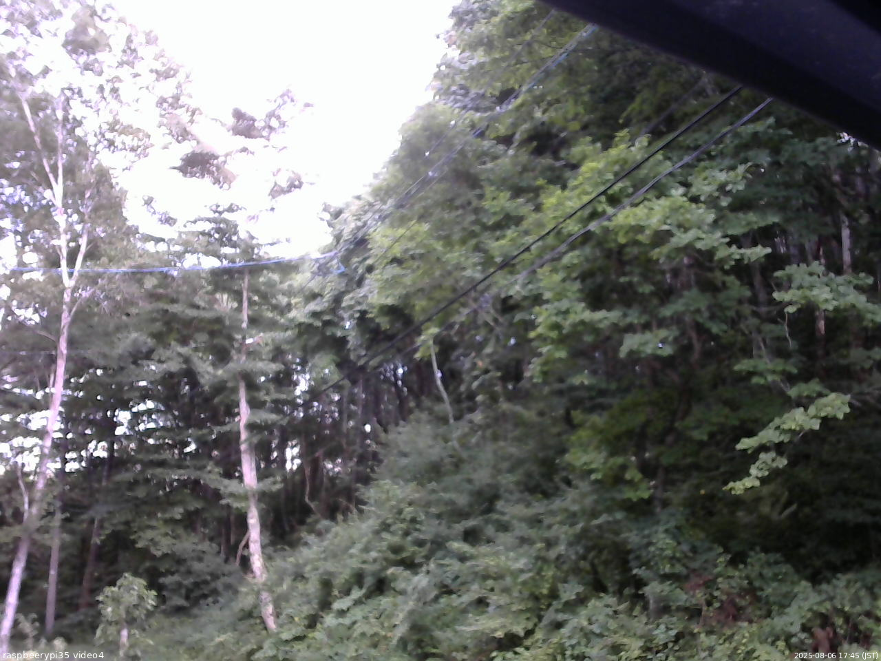 長野県菅平高原 ゆたか山荘 東側上空 2025/08/06 17:45