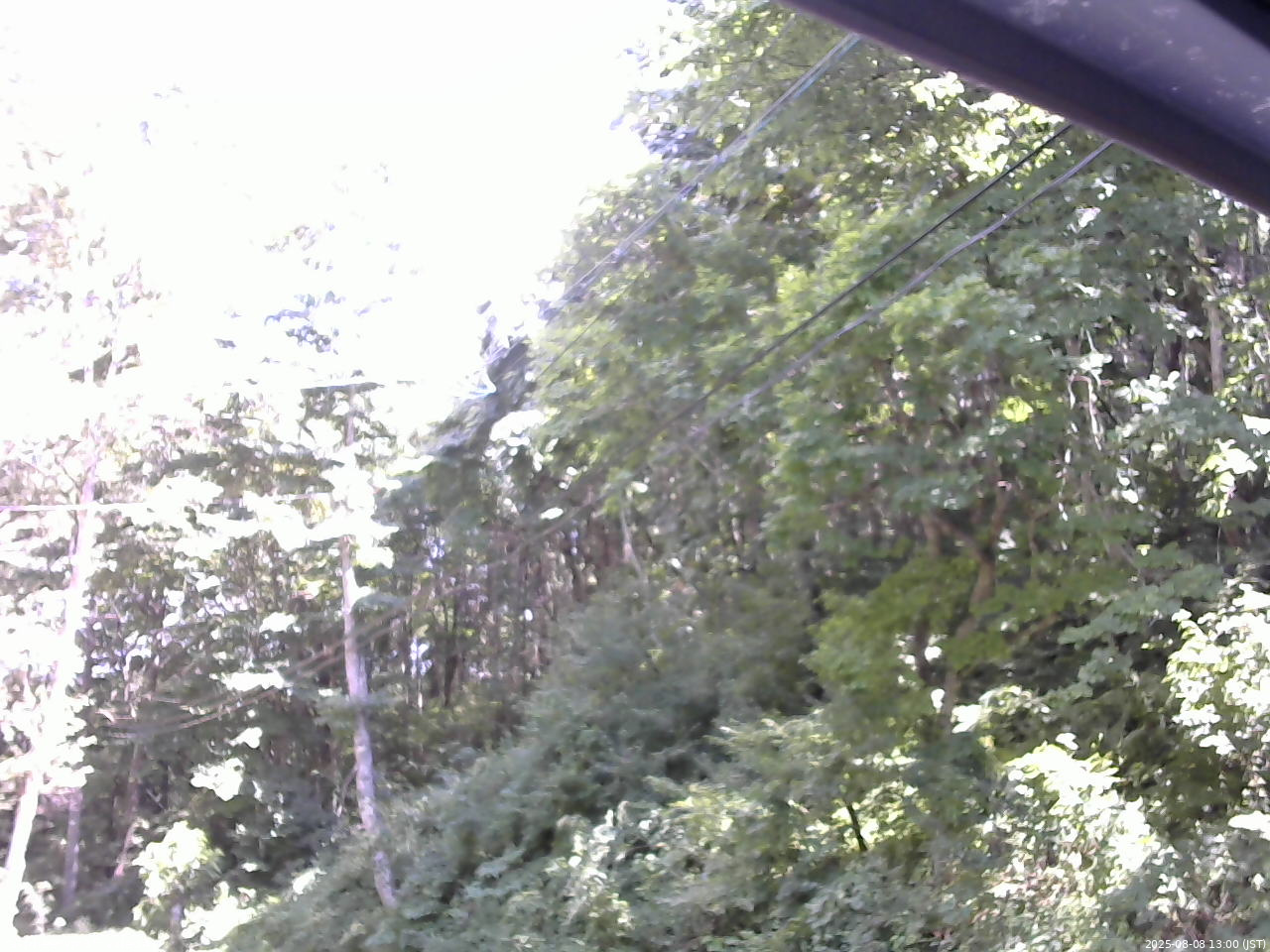 長野県菅平高原 ゆたか山荘 東側上空 2025/08/08 13:00