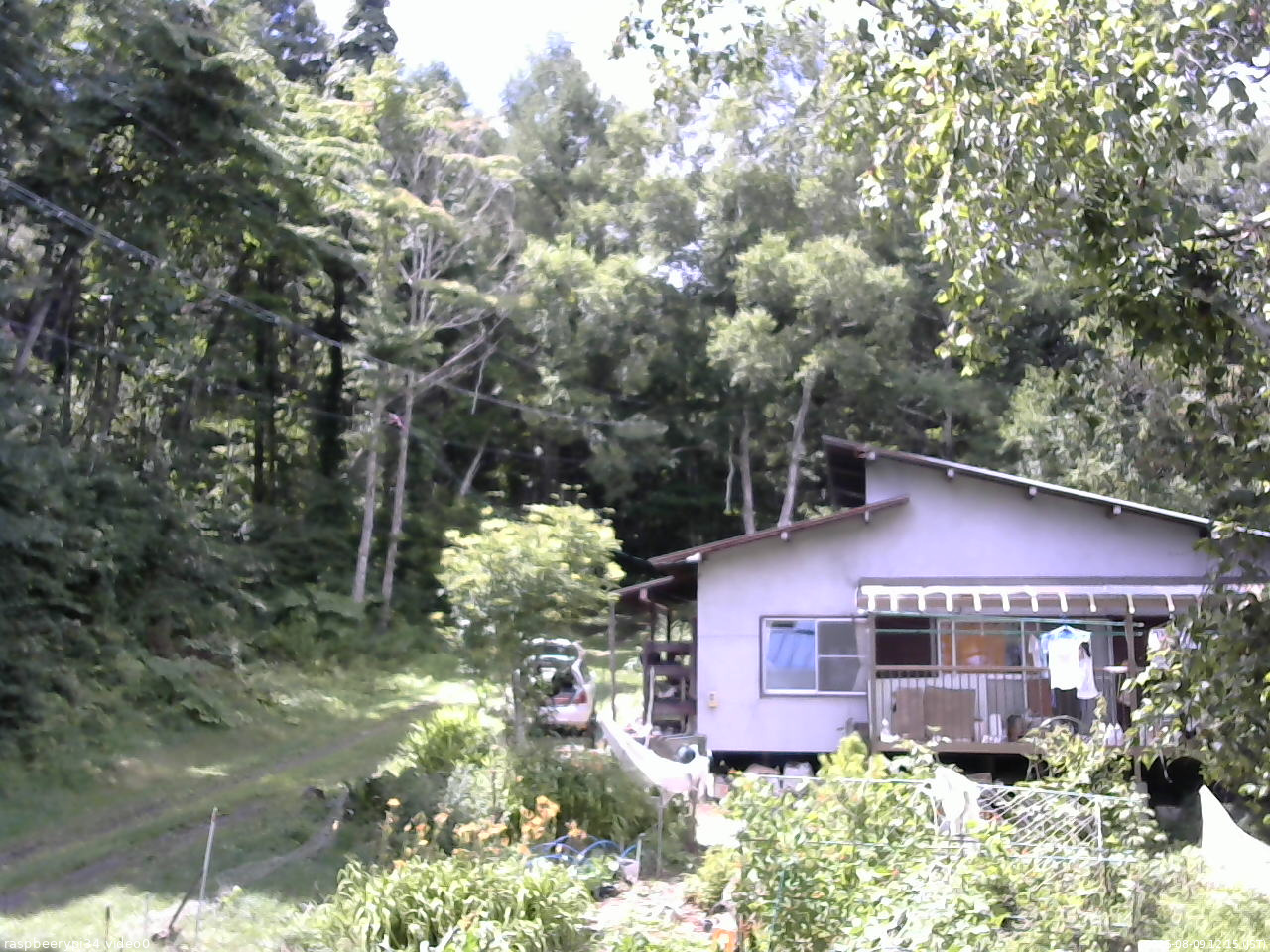 長野県菅平高原 ゆたか山荘 西側(坂上) 2025/08/09 12:15