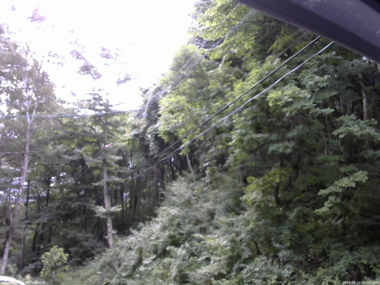 長野県菅平高原 ゆたか山荘 東側上空 2025/08/10 09:00