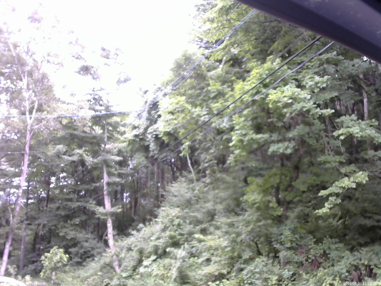 長野県菅平高原 ゆたか山荘 東側上空 2025/08/10 11:15