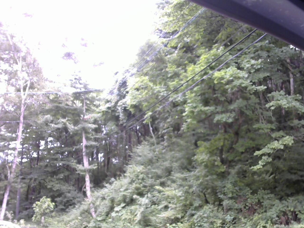 長野県菅平高原 ゆたか山荘 東側上空 2025/08/10 12:30