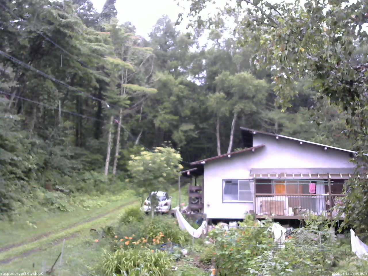 長野県菅平高原 ゆたか山荘 西側(坂上) 2025/08/12 11:45