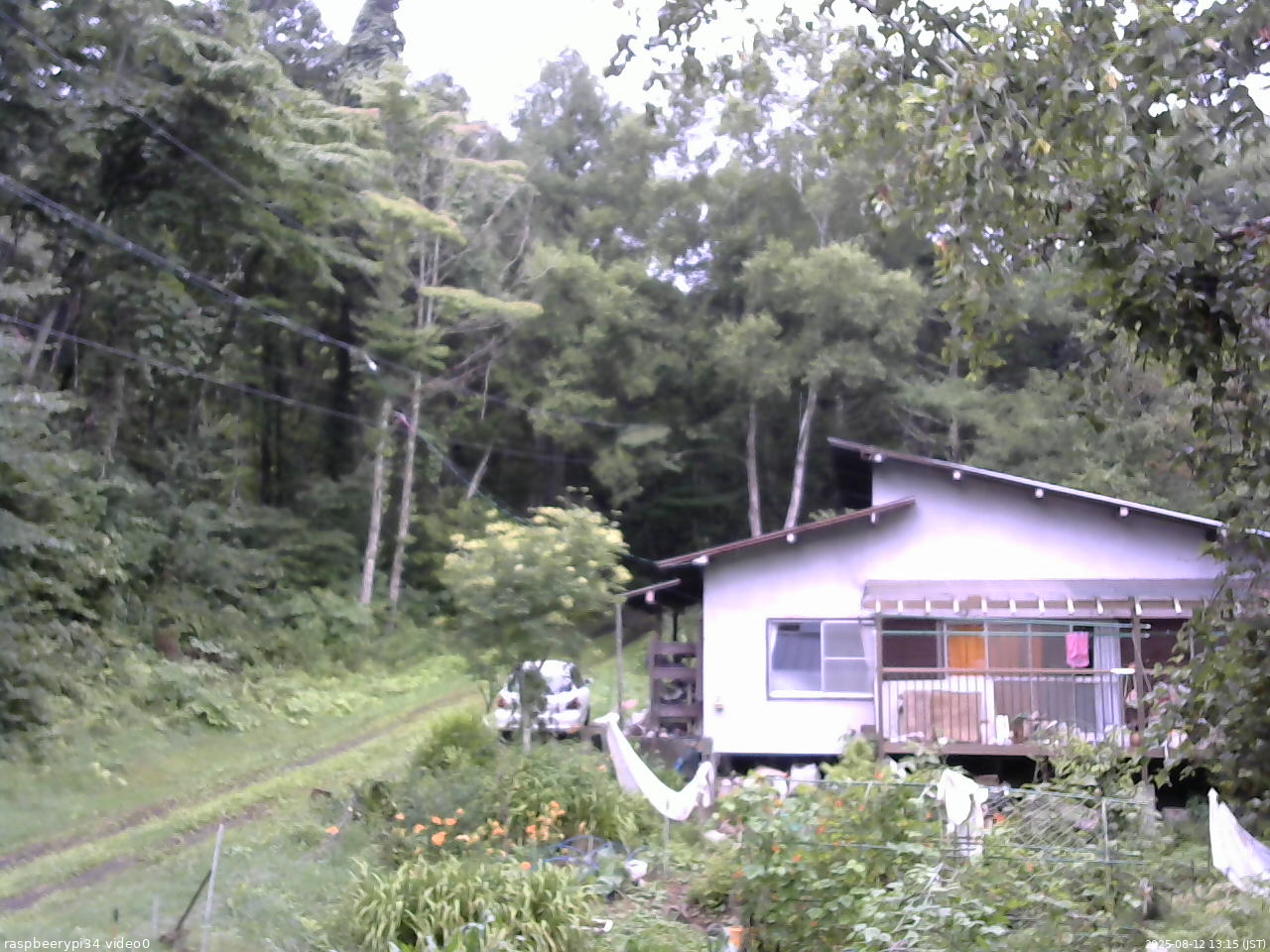 長野県菅平高原 ゆたか山荘 西側(坂上) 2025/08/12 13:15