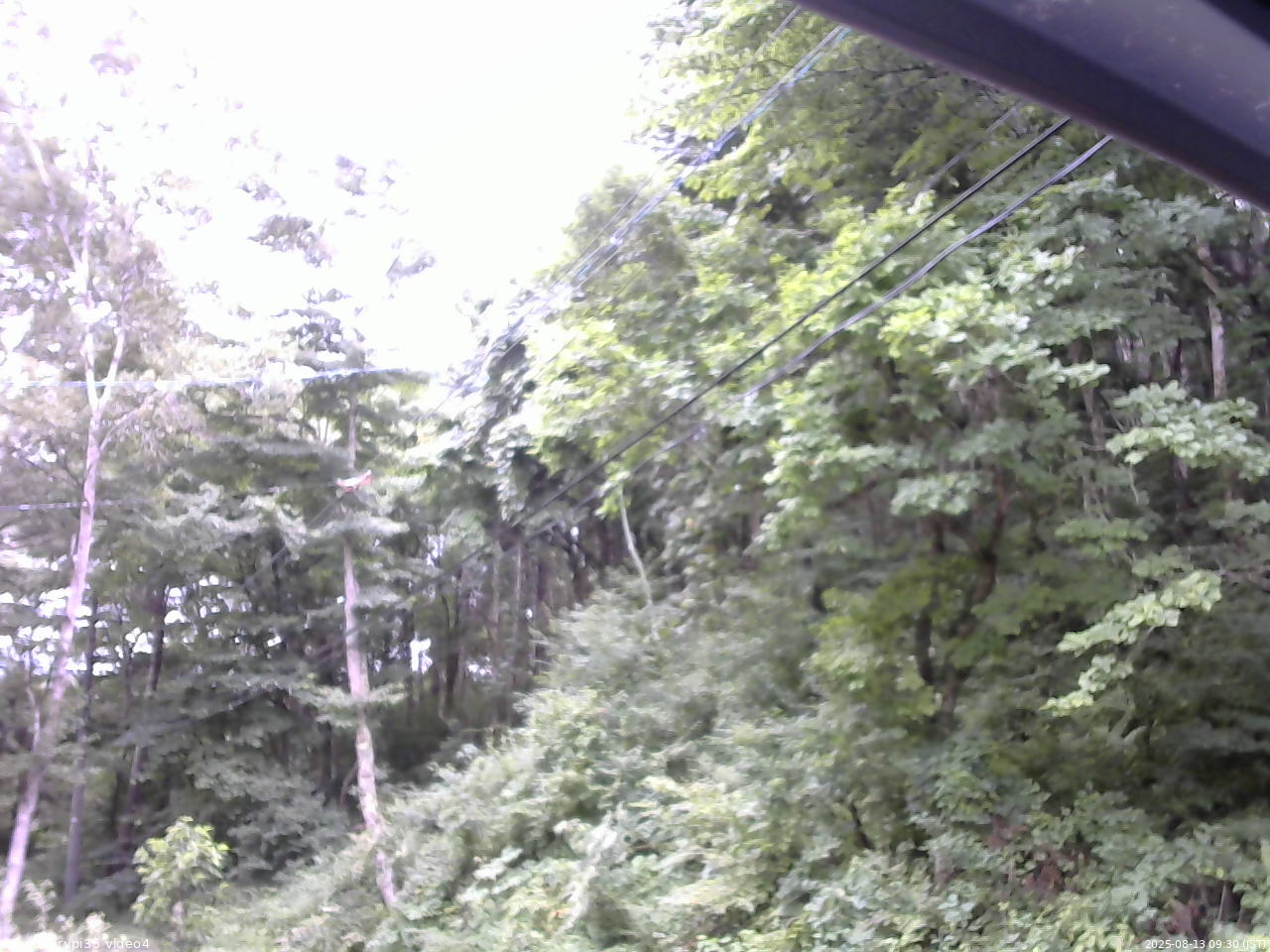 長野県菅平高原 ゆたか山荘 東側上空 2025/08/13 09:30