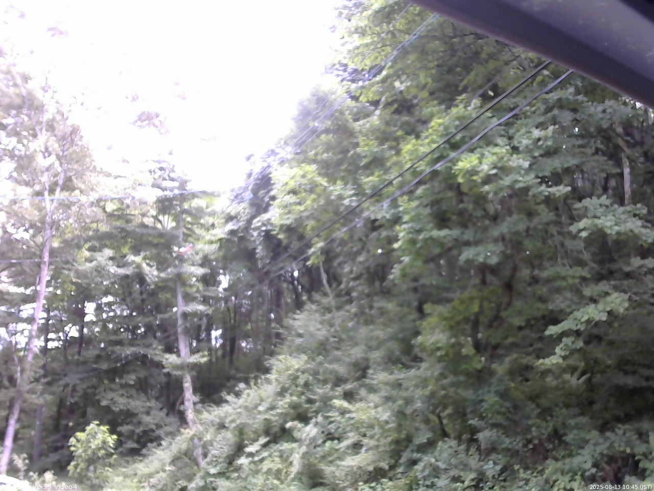長野県菅平高原 ゆたか山荘 東側上空 2025/08/13 10:45