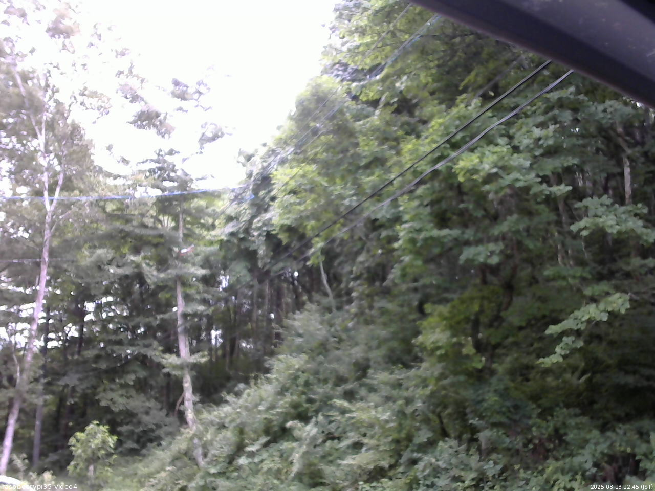 長野県菅平高原 ゆたか山荘 東側上空 2025/08/13 12:45