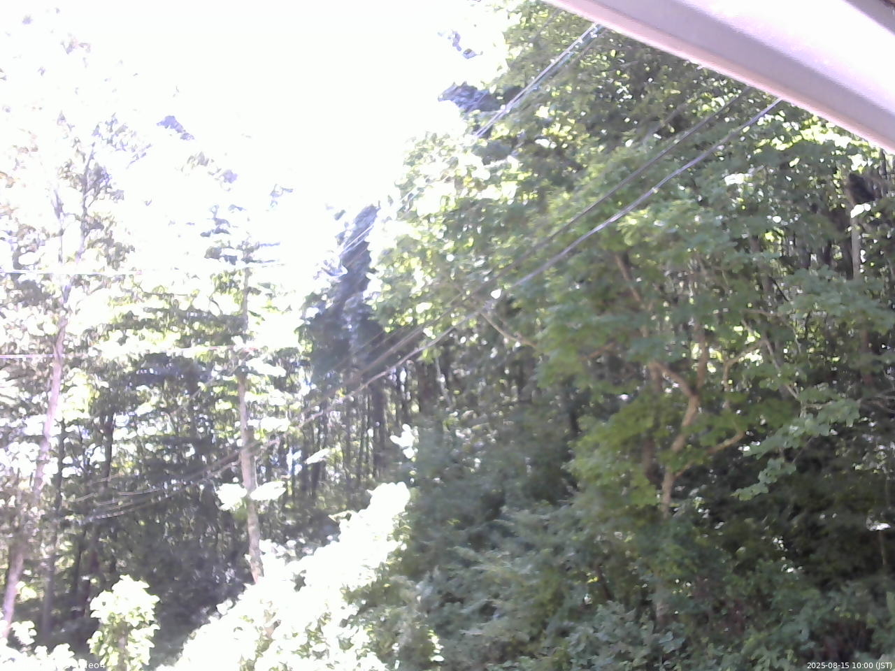 長野県菅平高原 ゆたか山荘 東側上空 2025/08/15 10:00