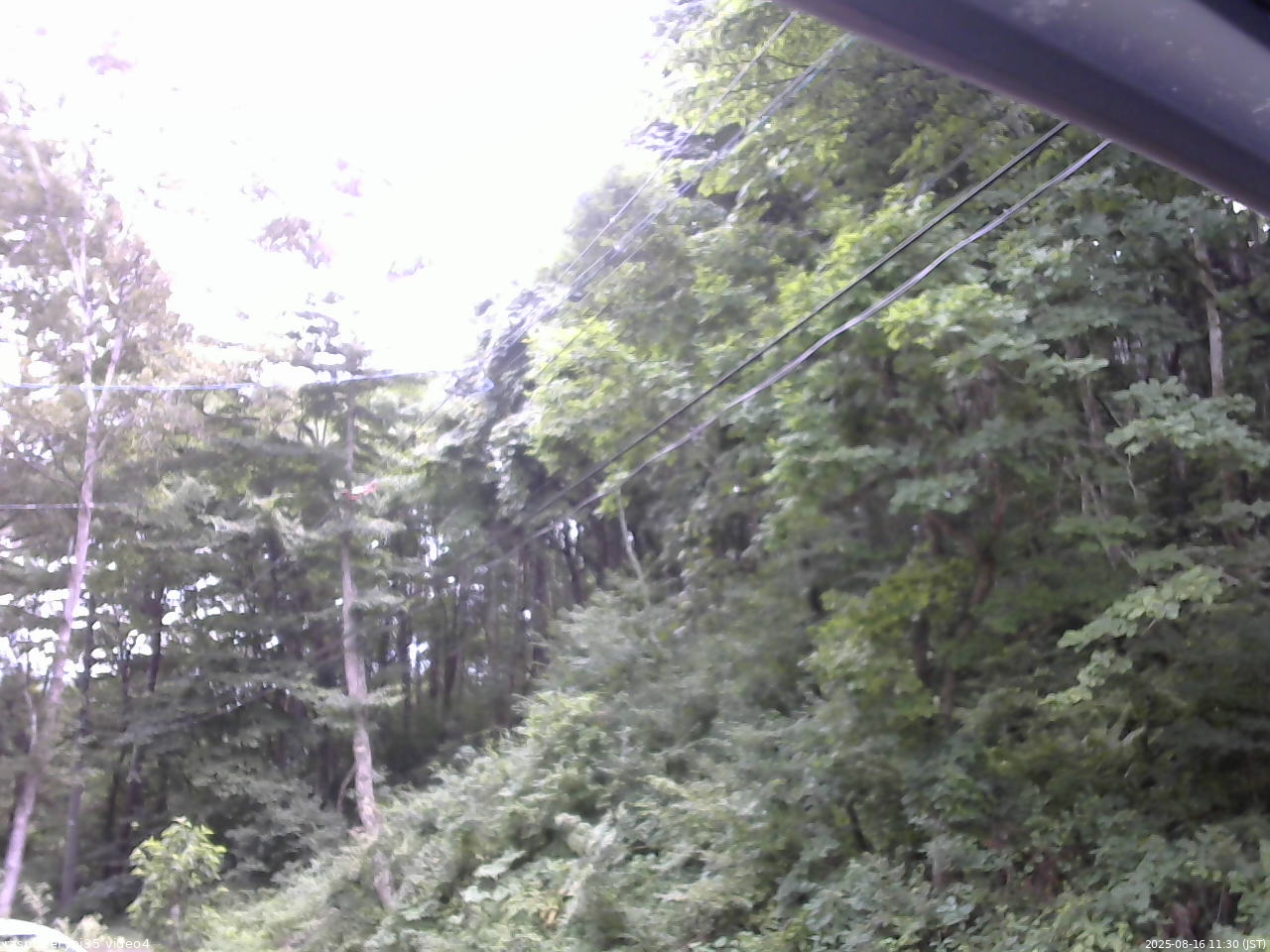 長野県菅平高原 ゆたか山荘 東側上空 2025/08/16 11:30