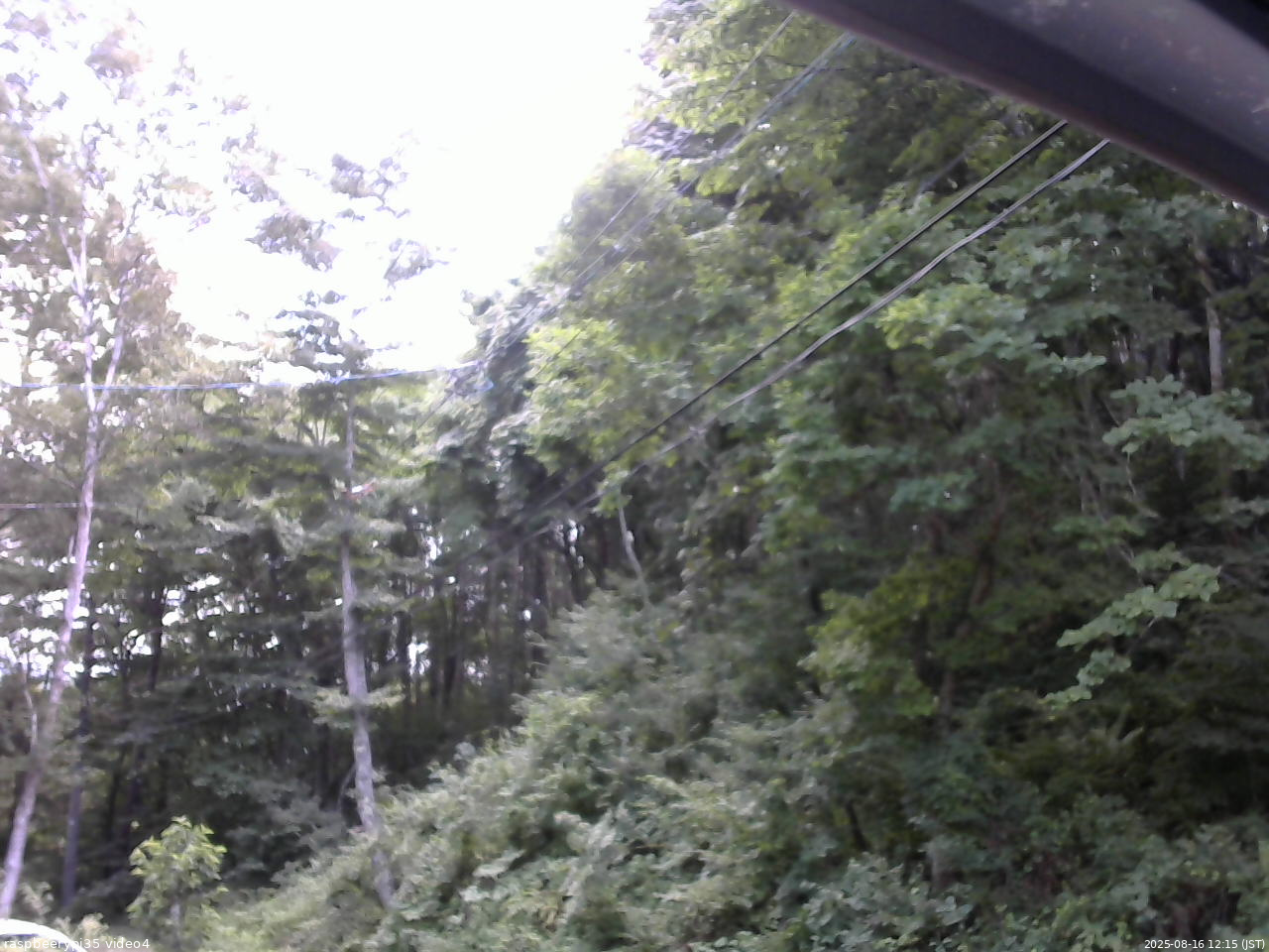 長野県菅平高原 ゆたか山荘 東側上空 2025/08/16 12:15