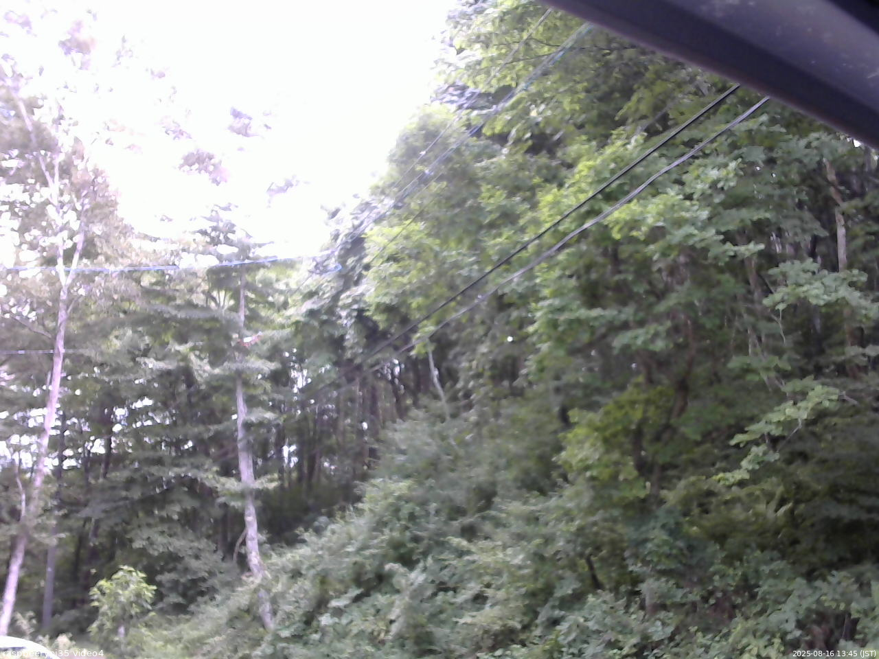 長野県菅平高原 ゆたか山荘 東側上空 2025/08/16 13:45