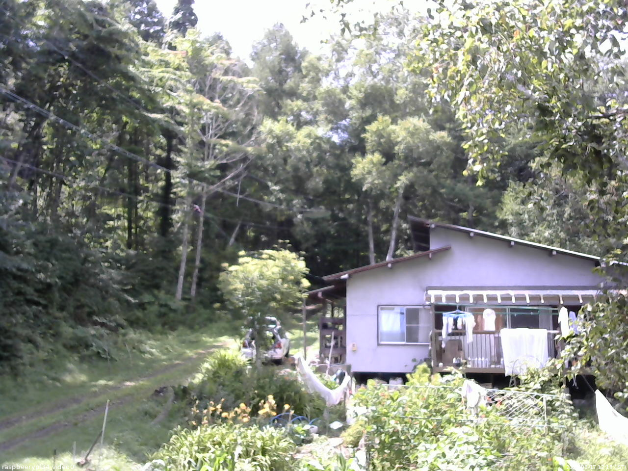 長野県菅平高原 ゆたか山荘 西側(坂上) 2025/08/17 12:15