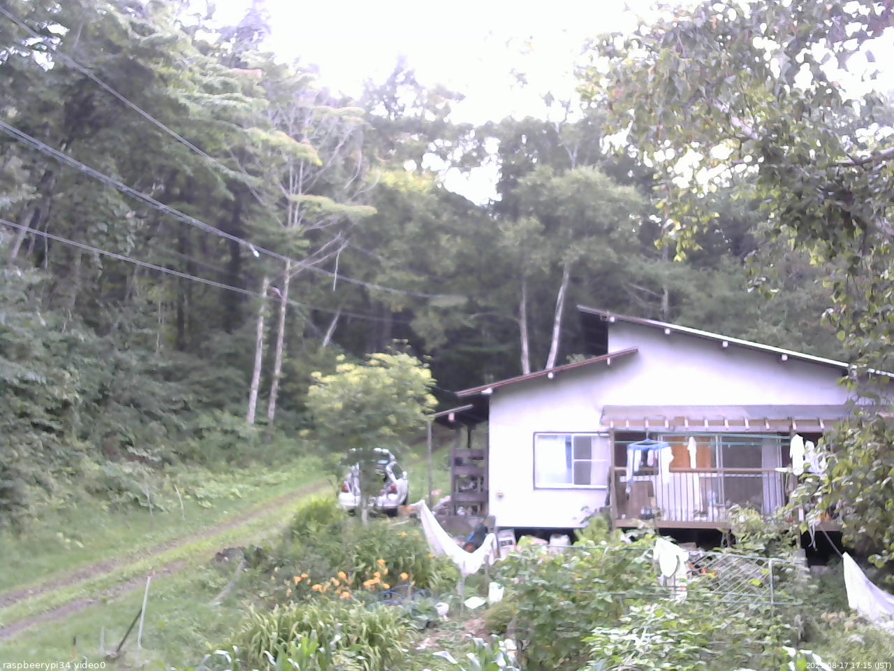 長野県菅平高原 ゆたか山荘 西側(坂上) 2025/08/17 17:15