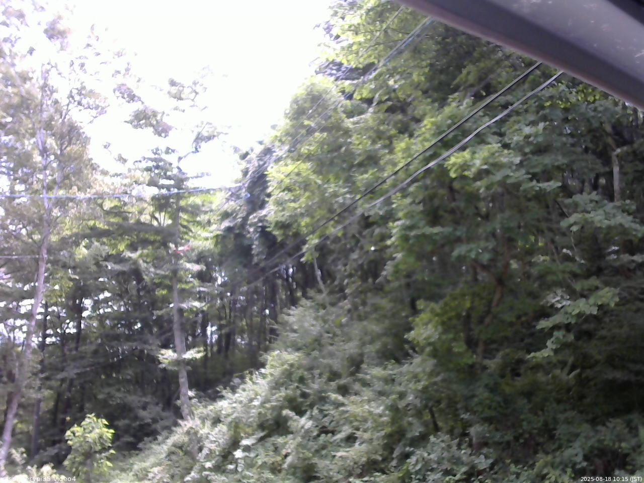 長野県菅平高原 ゆたか山荘 東側上空 2025/08/18 10:15