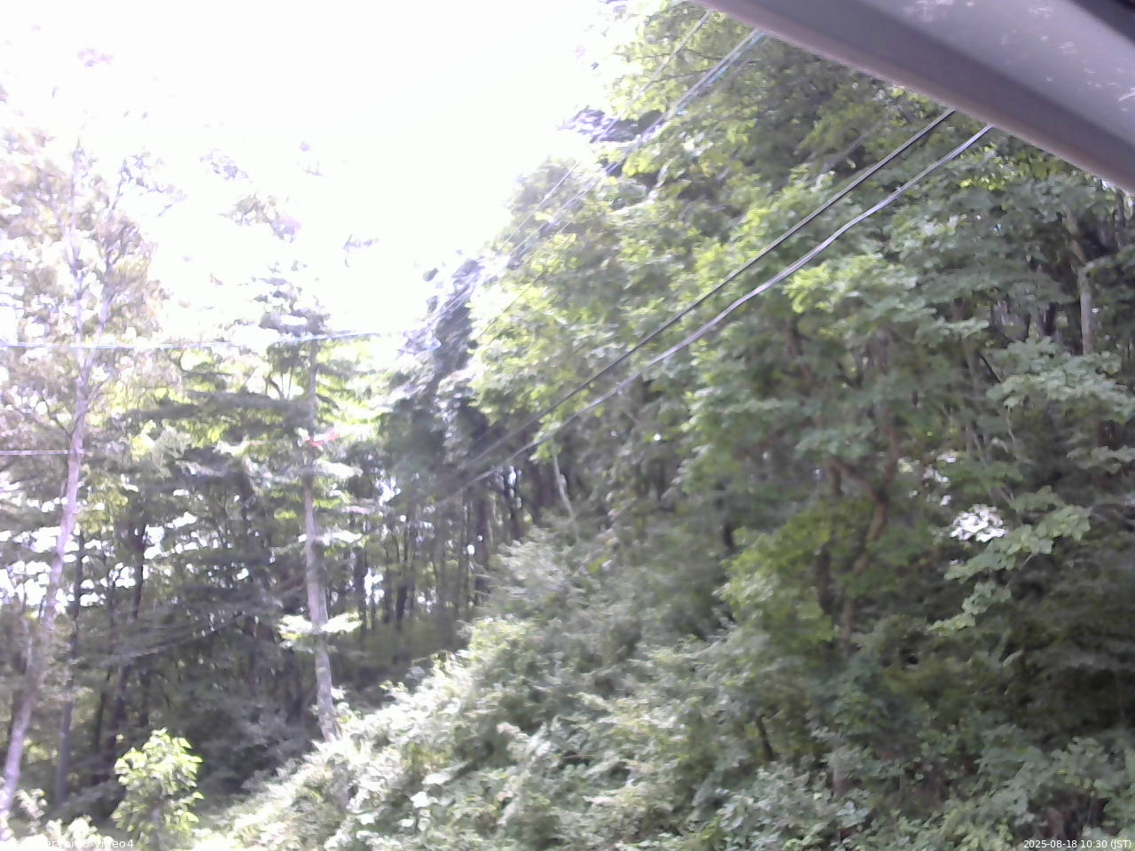長野県菅平高原 ゆたか山荘 東側上空 2025/08/18 10:30