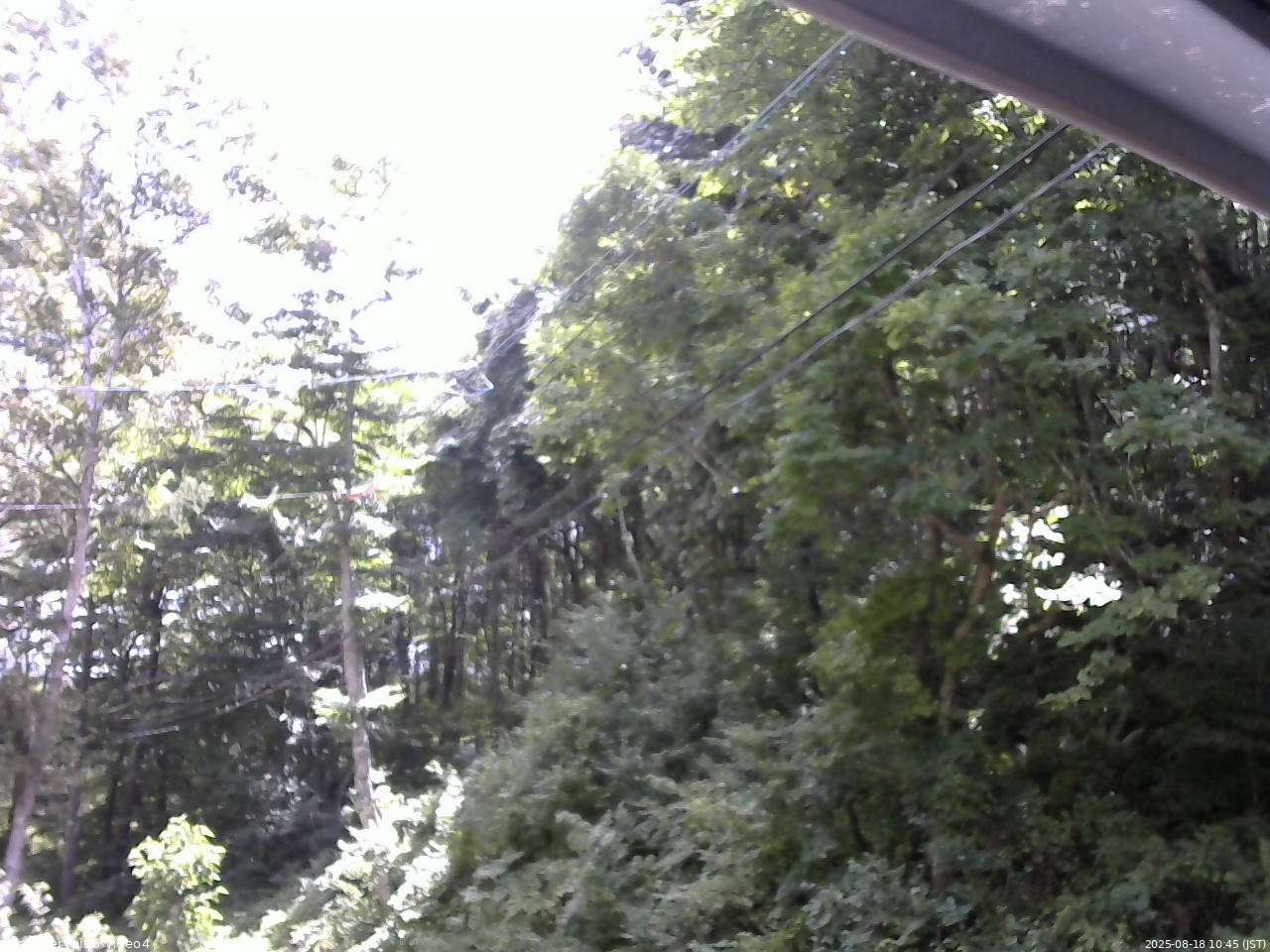 長野県菅平高原 ゆたか山荘 東側上空 2025/08/18 10:45