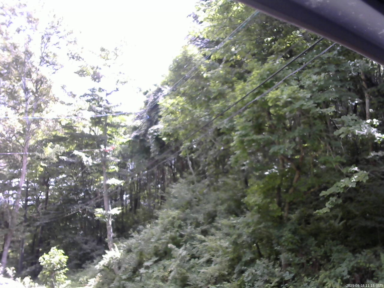 長野県菅平高原 ゆたか山荘 東側上空 2025/08/18 11:15