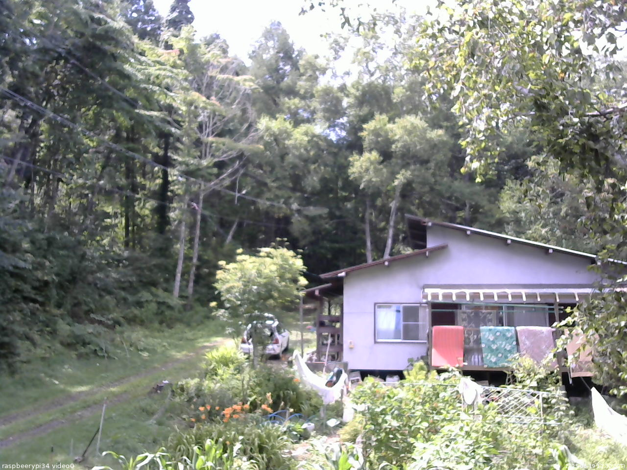 長野県菅平高原 ゆたか山荘 西側(坂上) 2025/08/19 12:30