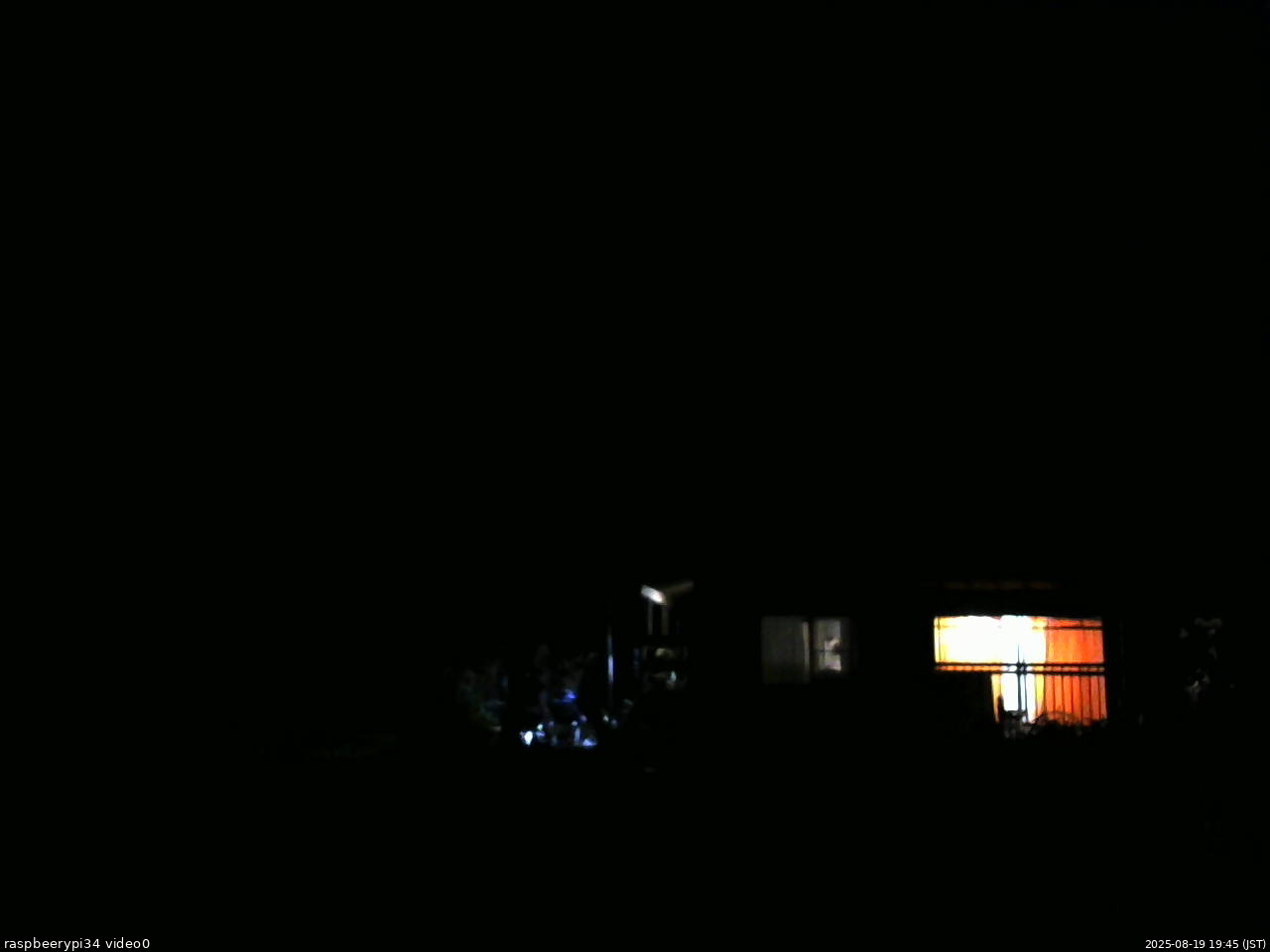 長野県菅平高原 ゆたか山荘 西側(坂上) 2025/08/19 19:45