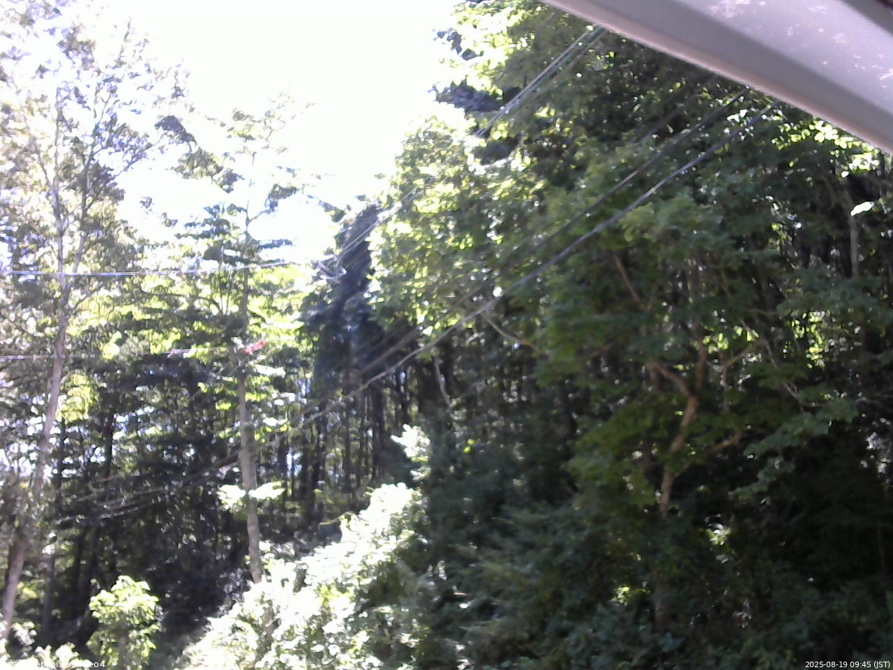長野県菅平高原 ゆたか山荘 東側上空 2025/08/19 09:45