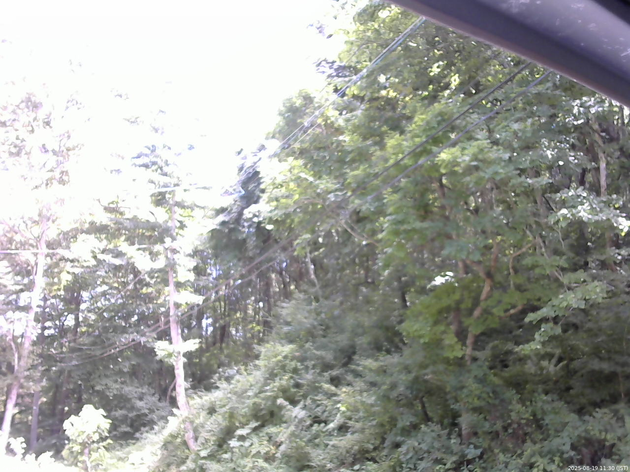 長野県菅平高原 ゆたか山荘 東側上空 2025/08/19 11:30