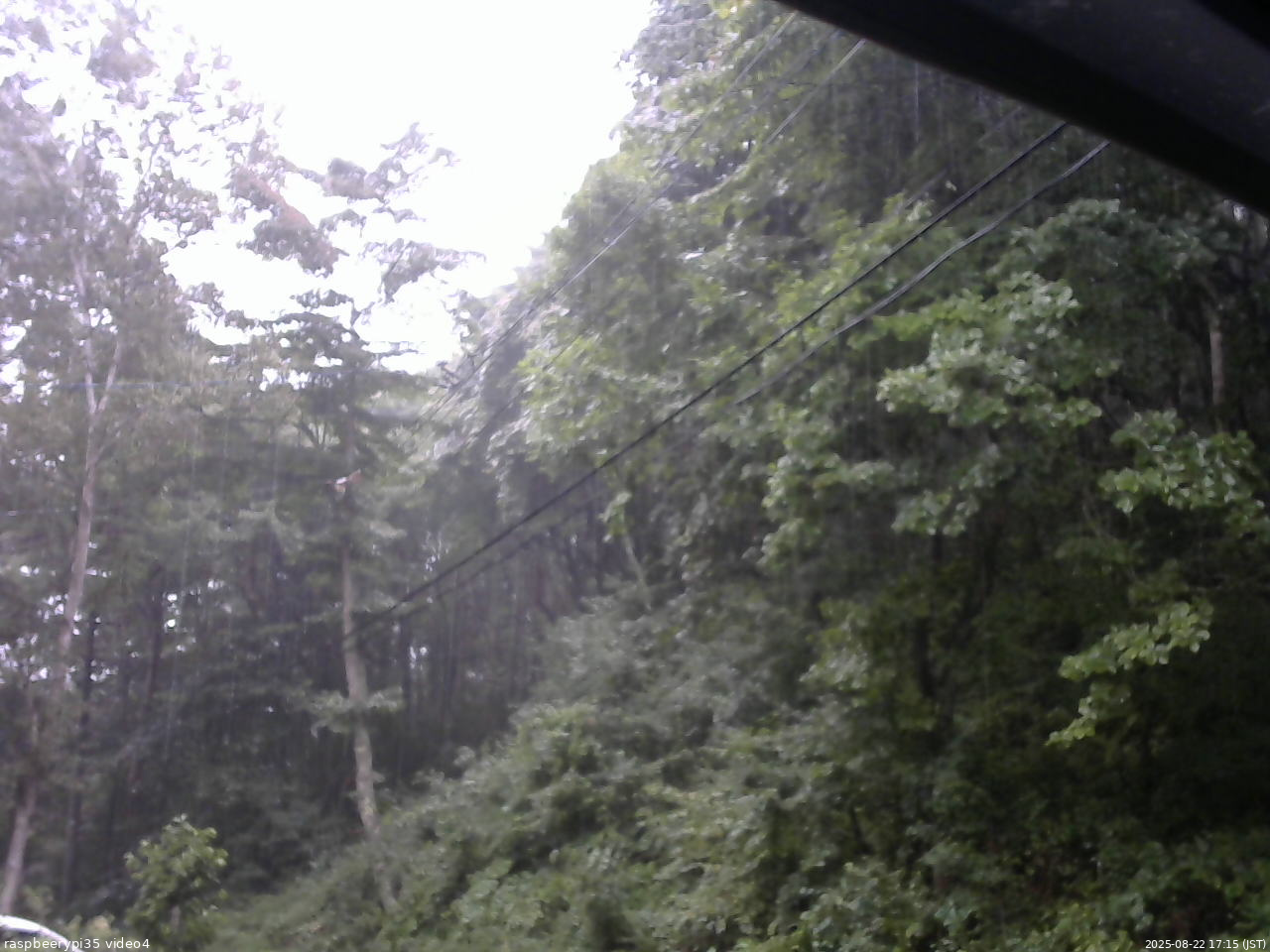 長野県菅平高原 ゆたか山荘 東側上空 2025/08/22 17:15