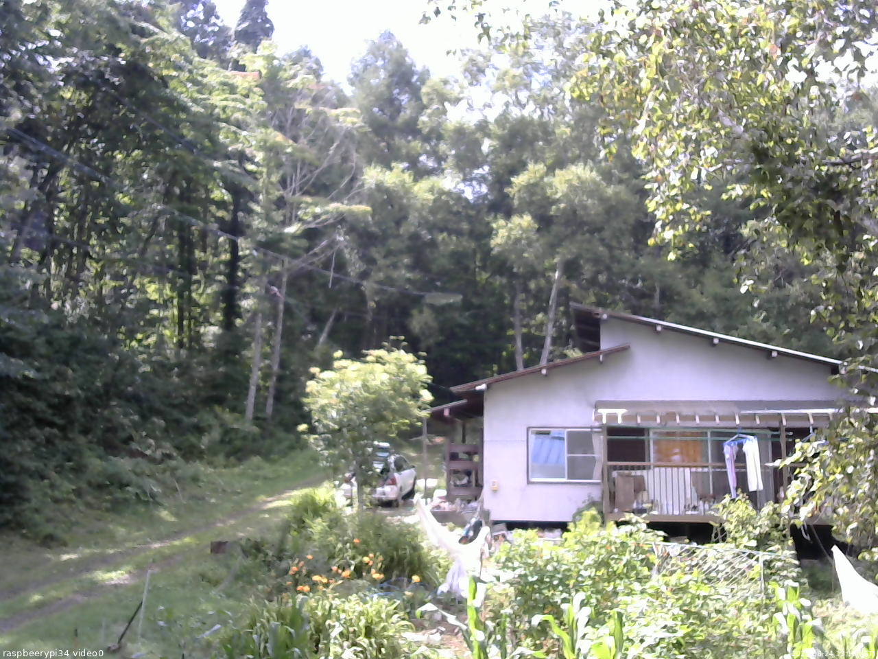 長野県菅平高原 ゆたか山荘 西側(坂上) 2025/08/24 13:15