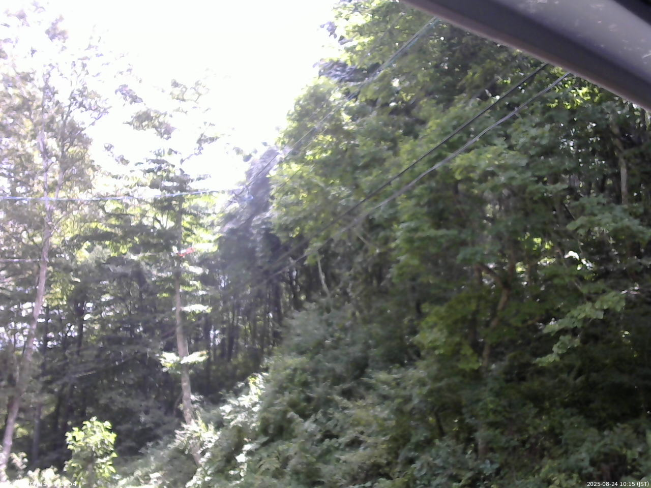 長野県菅平高原 ゆたか山荘 東側上空 2025/08/24 10:15