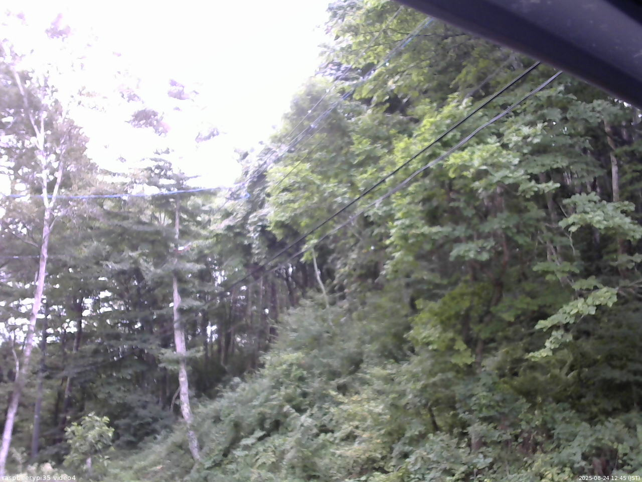 長野県菅平高原 ゆたか山荘 東側上空 2025/08/24 12:45