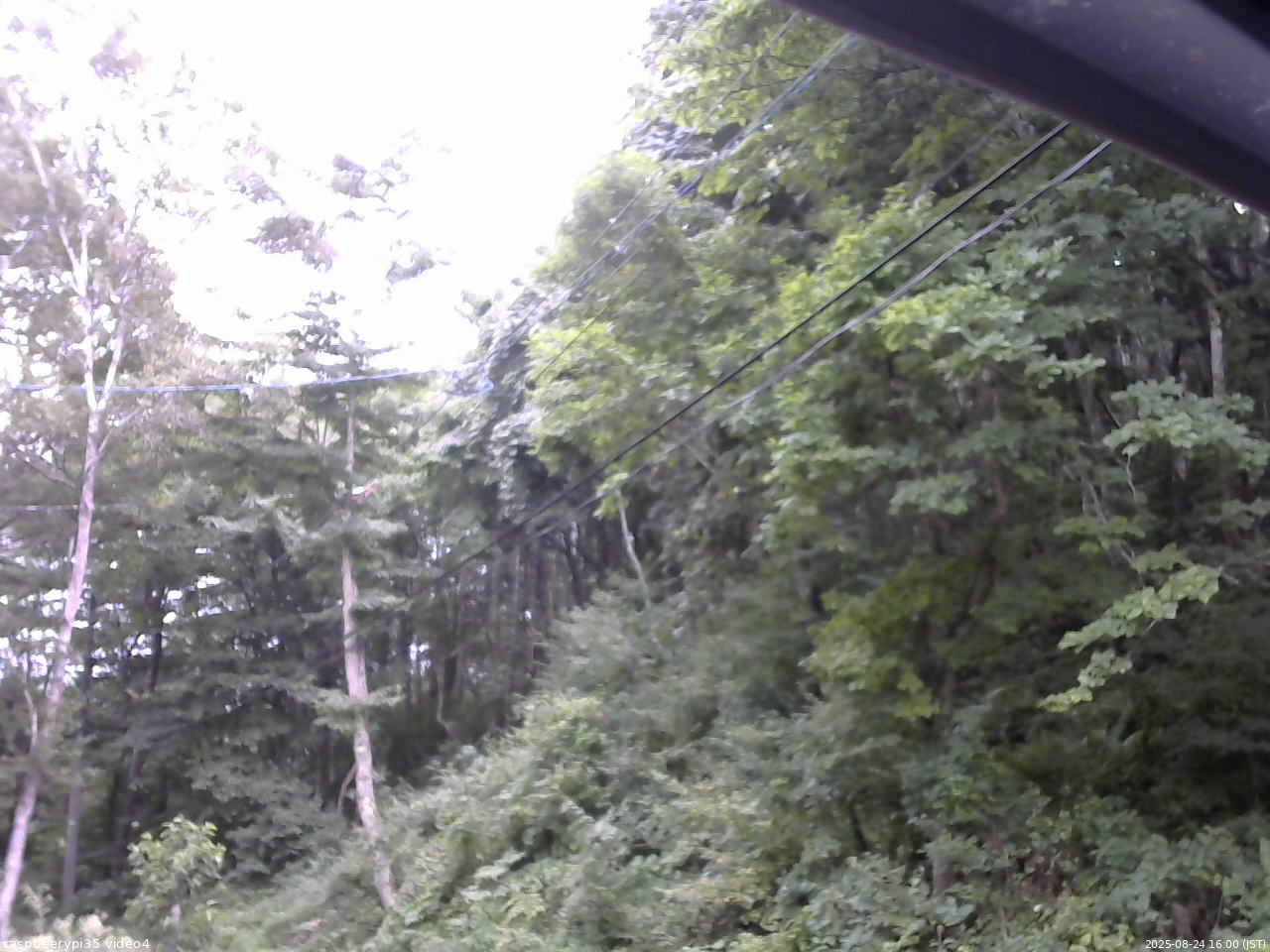 長野県菅平高原 ゆたか山荘 東側上空 2025/08/24 16:00