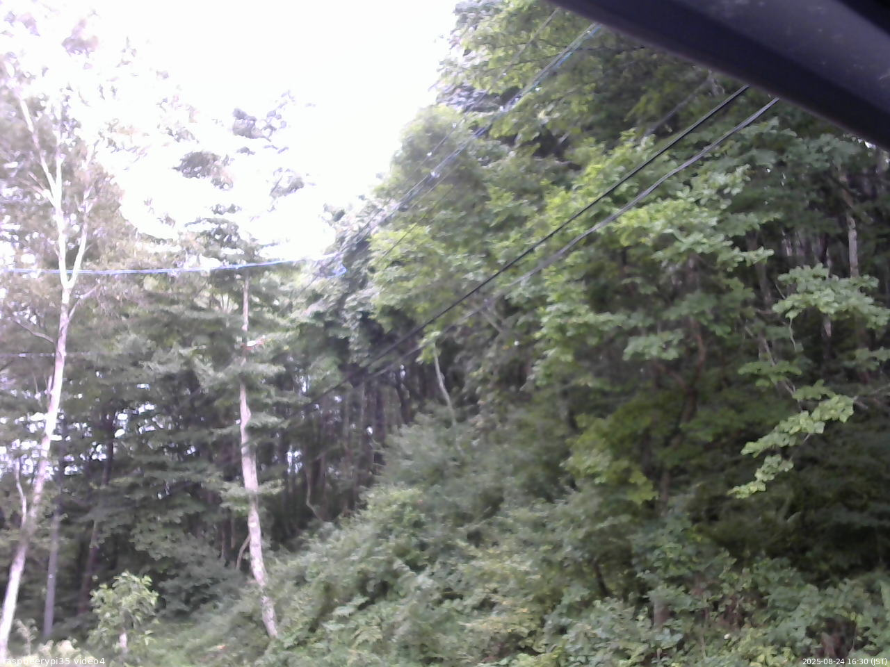 長野県菅平高原 ゆたか山荘 東側上空 2025/08/24 16:30