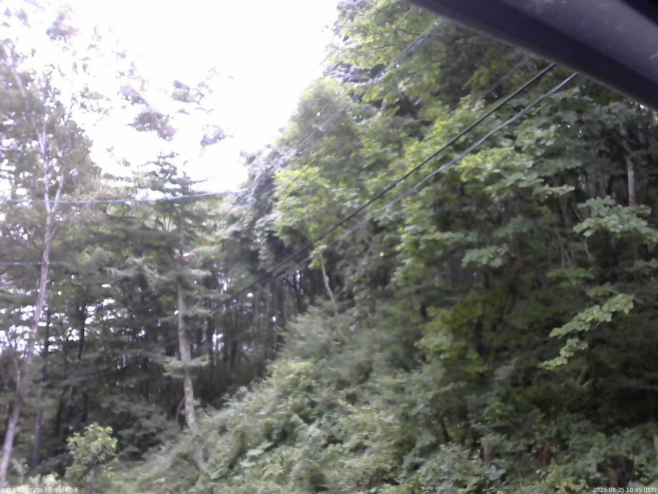 長野県菅平高原 ゆたか山荘 東側上空 2025/08/25 10:45