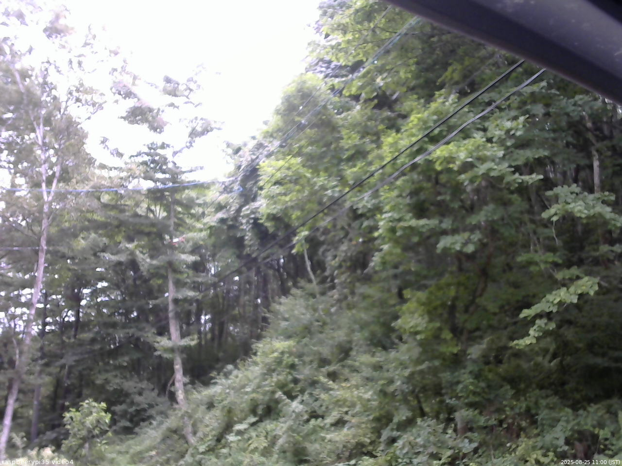 長野県菅平高原 ゆたか山荘 東側上空 2025/08/25 11:00