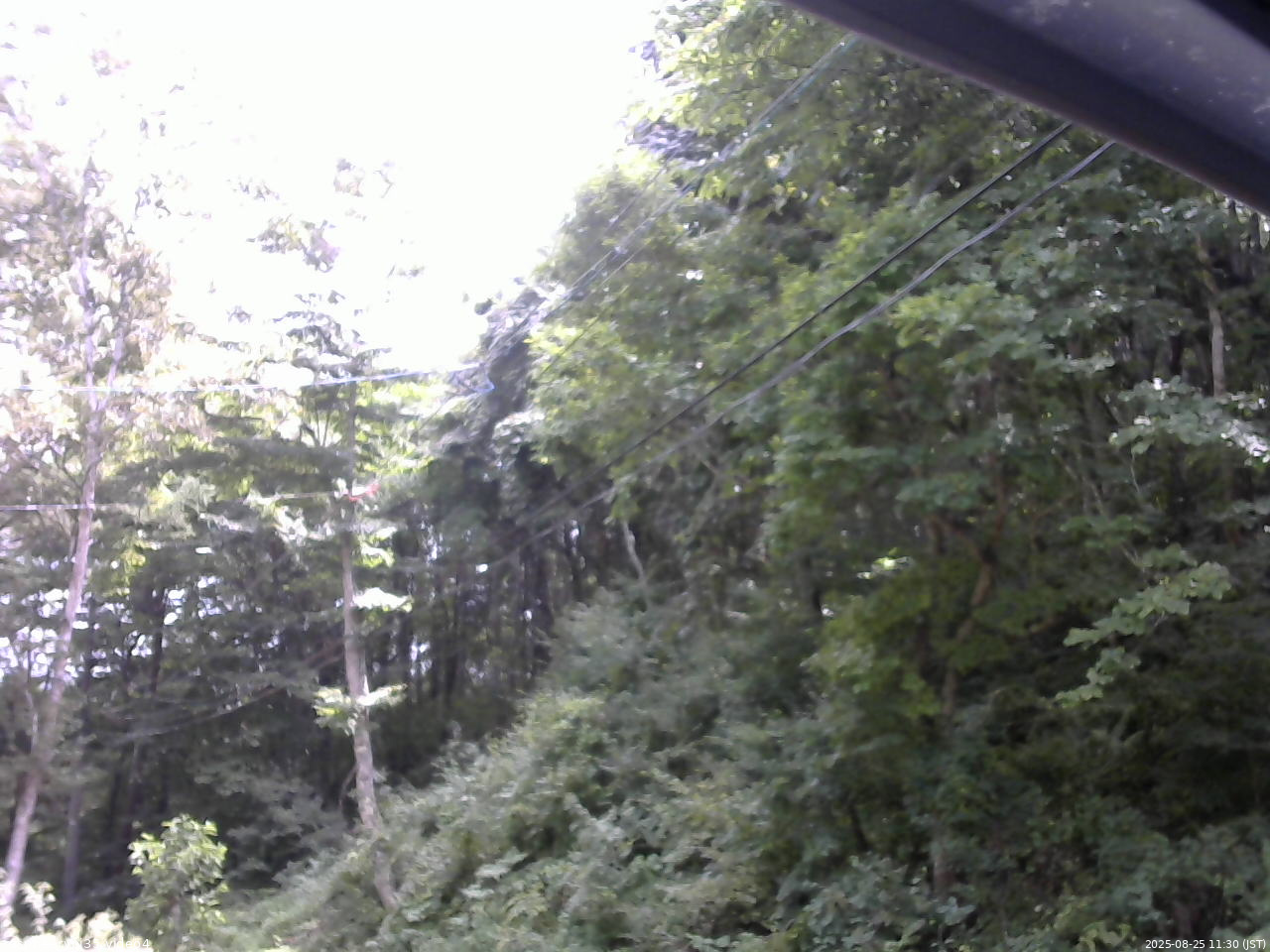 長野県菅平高原 ゆたか山荘 東側上空 2025/08/25 11:30