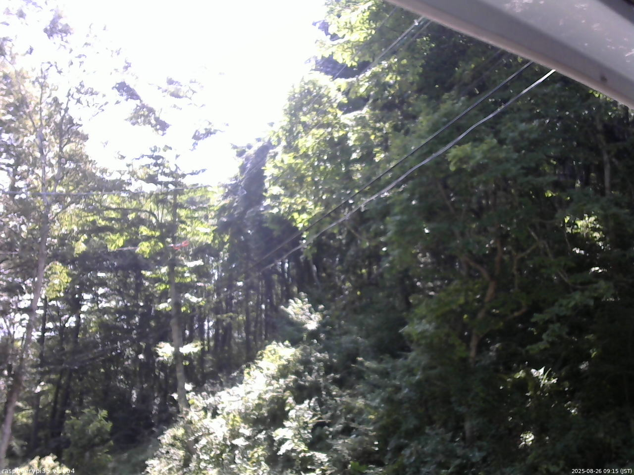 長野県菅平高原 ゆたか山荘 東側上空 2025/08/26 09:15