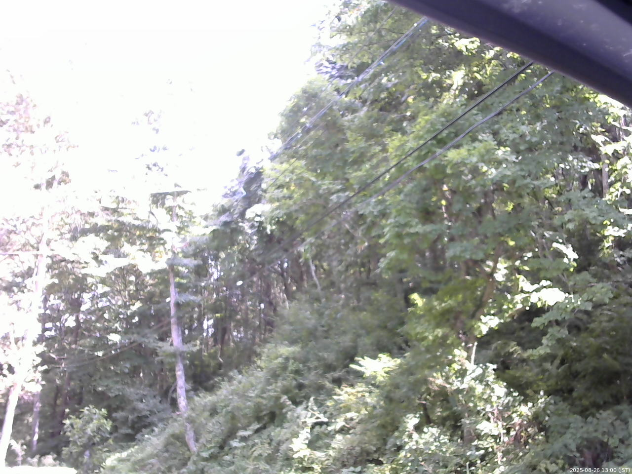 長野県菅平高原 ゆたか山荘 東側上空 2025/08/26 13:00