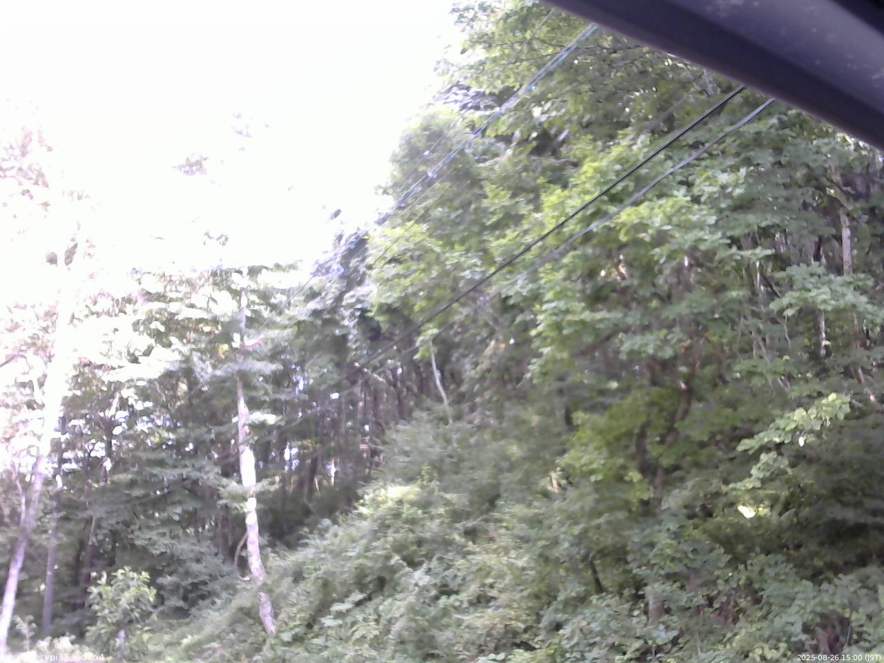 長野県菅平高原 ゆたか山荘 東側上空 2025/08/26 15:00