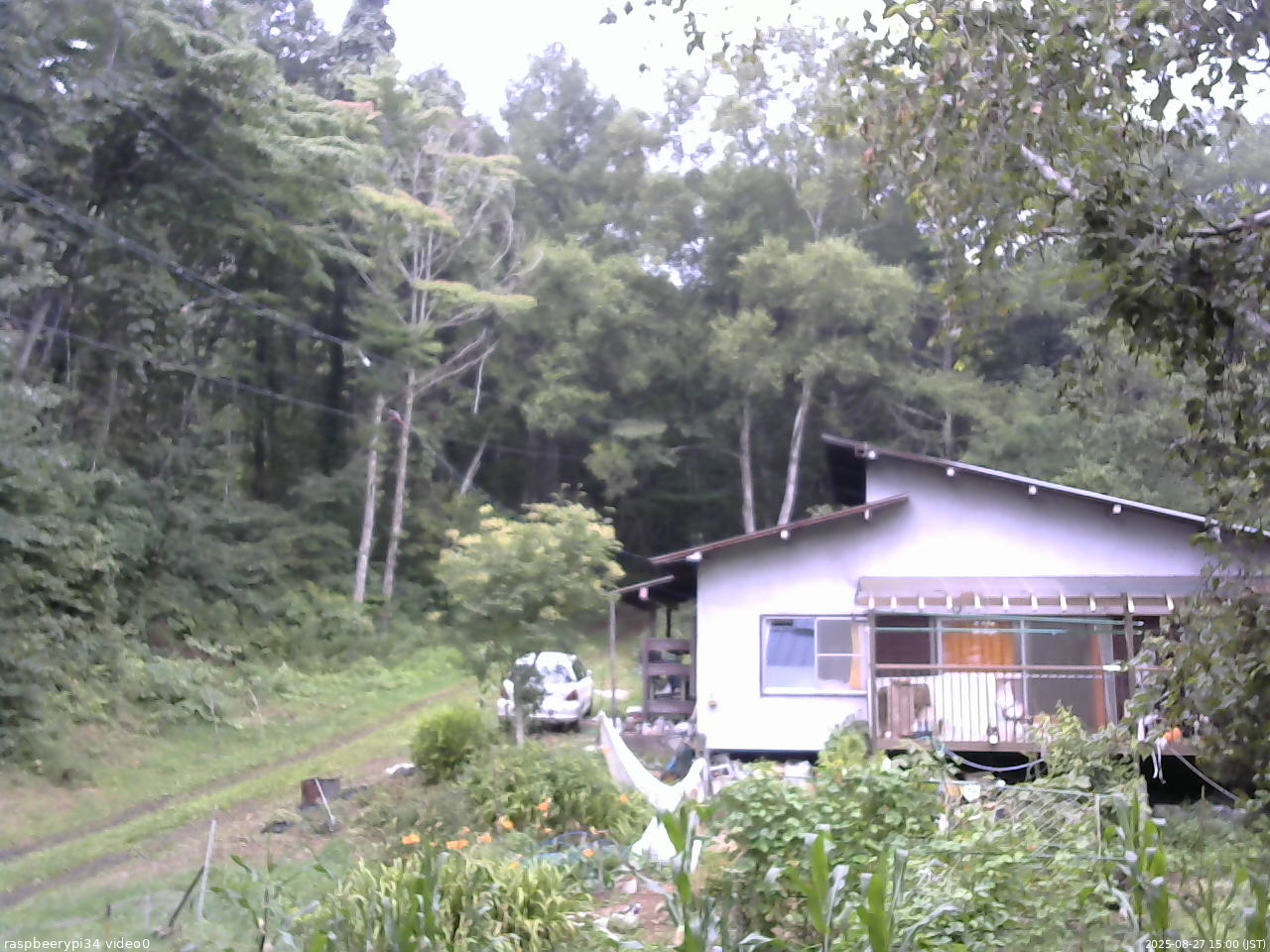 長野県菅平高原 ゆたか山荘 西側(坂上) 2025/08/27 15:00
