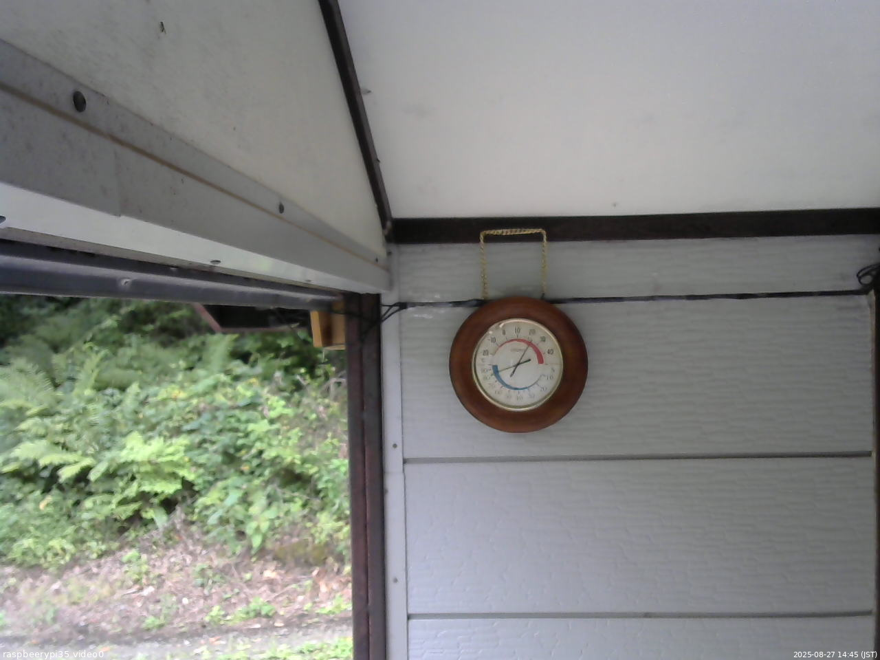 長野県菅平高原 ゆたか山荘 温度計 2025/08/27 14:45