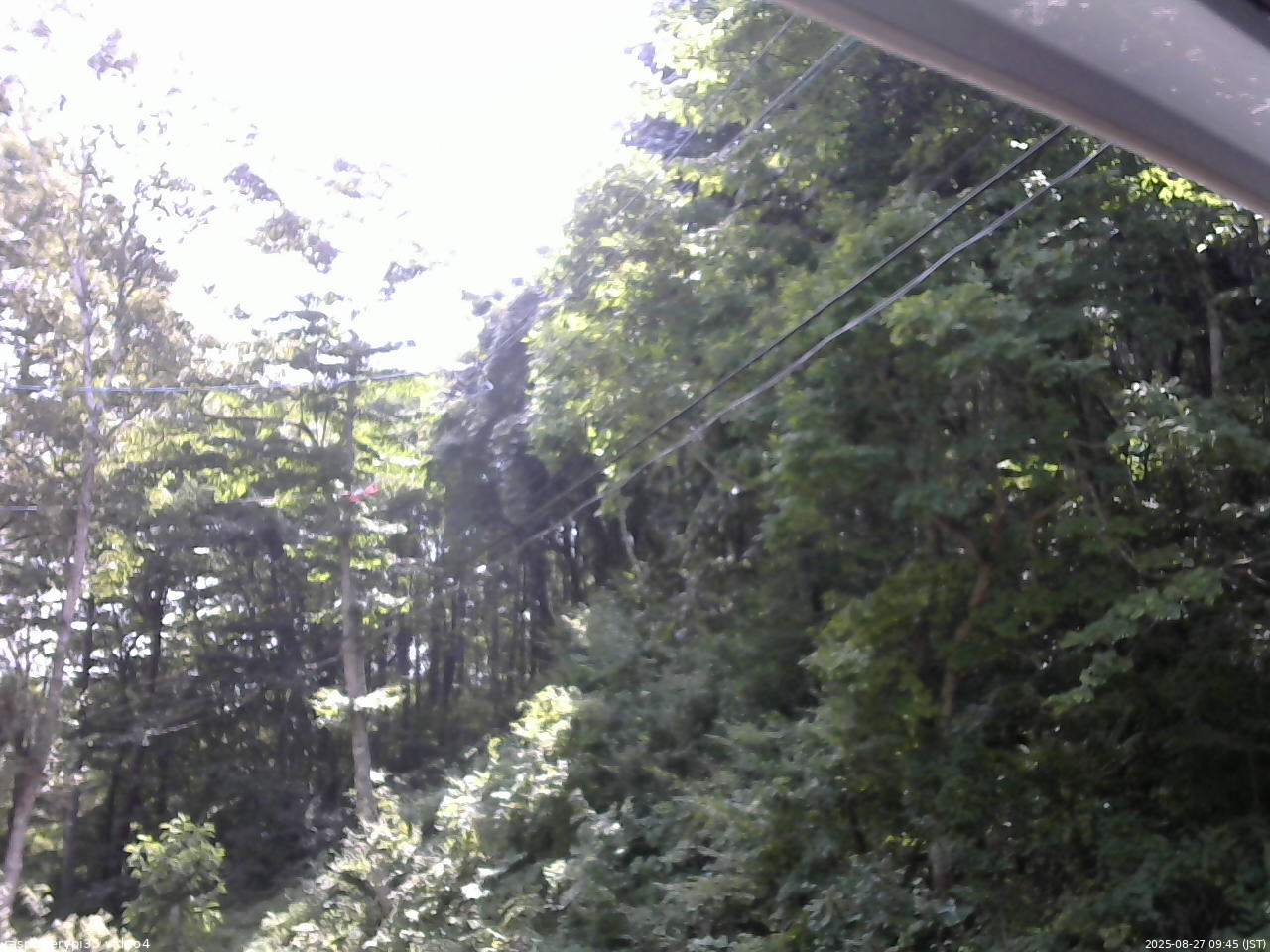 長野県菅平高原 ゆたか山荘 東側上空 2025/08/27 09:45