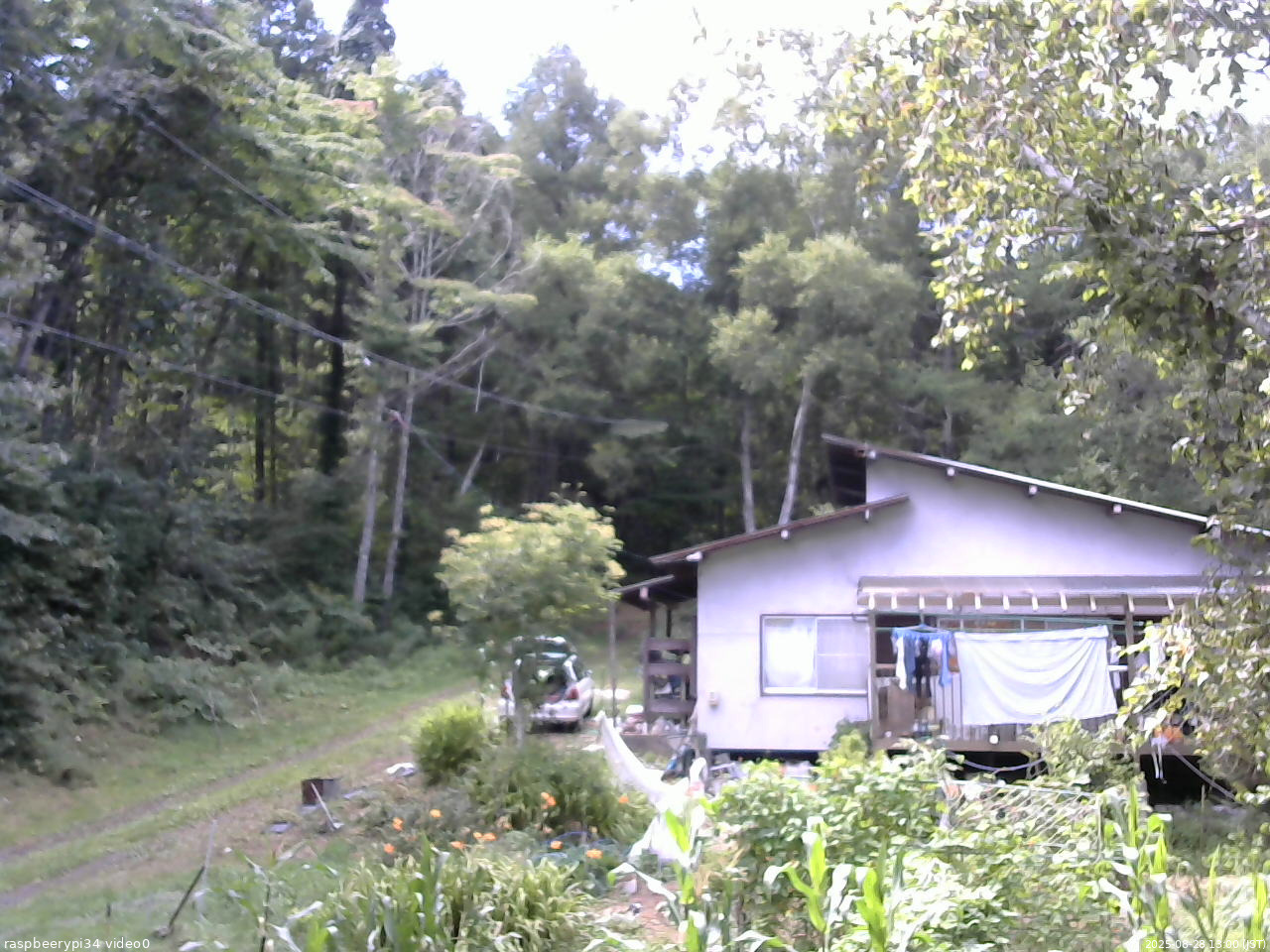 長野県菅平高原 ゆたか山荘 西側(坂上) 2025/08/28 13:00