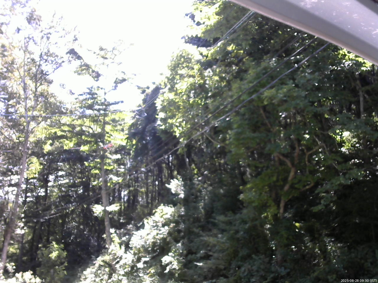 長野県菅平高原 ゆたか山荘 東側上空 2025/08/28 09:30