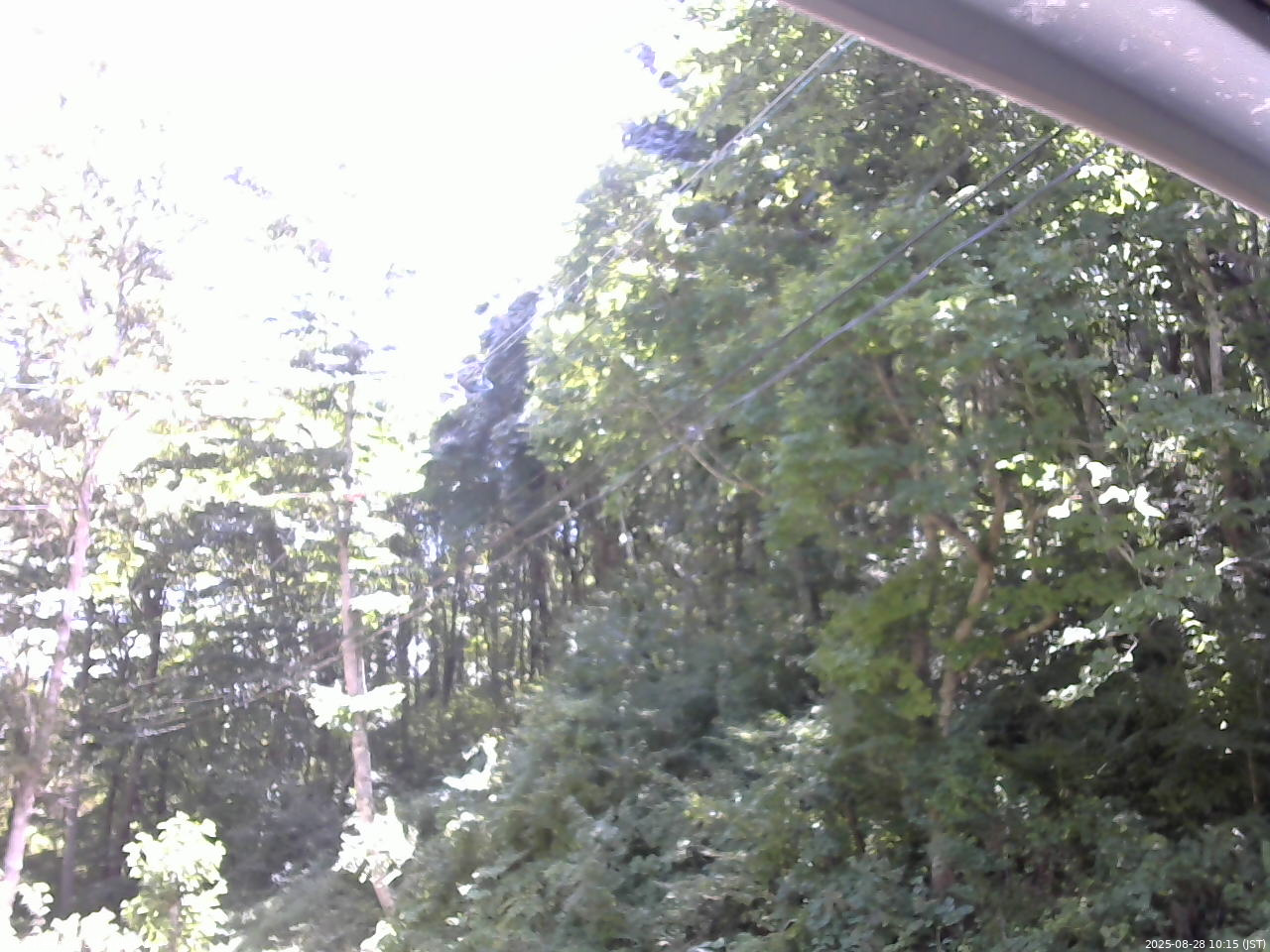 長野県菅平高原 ゆたか山荘 東側上空 2025/08/28 10:15