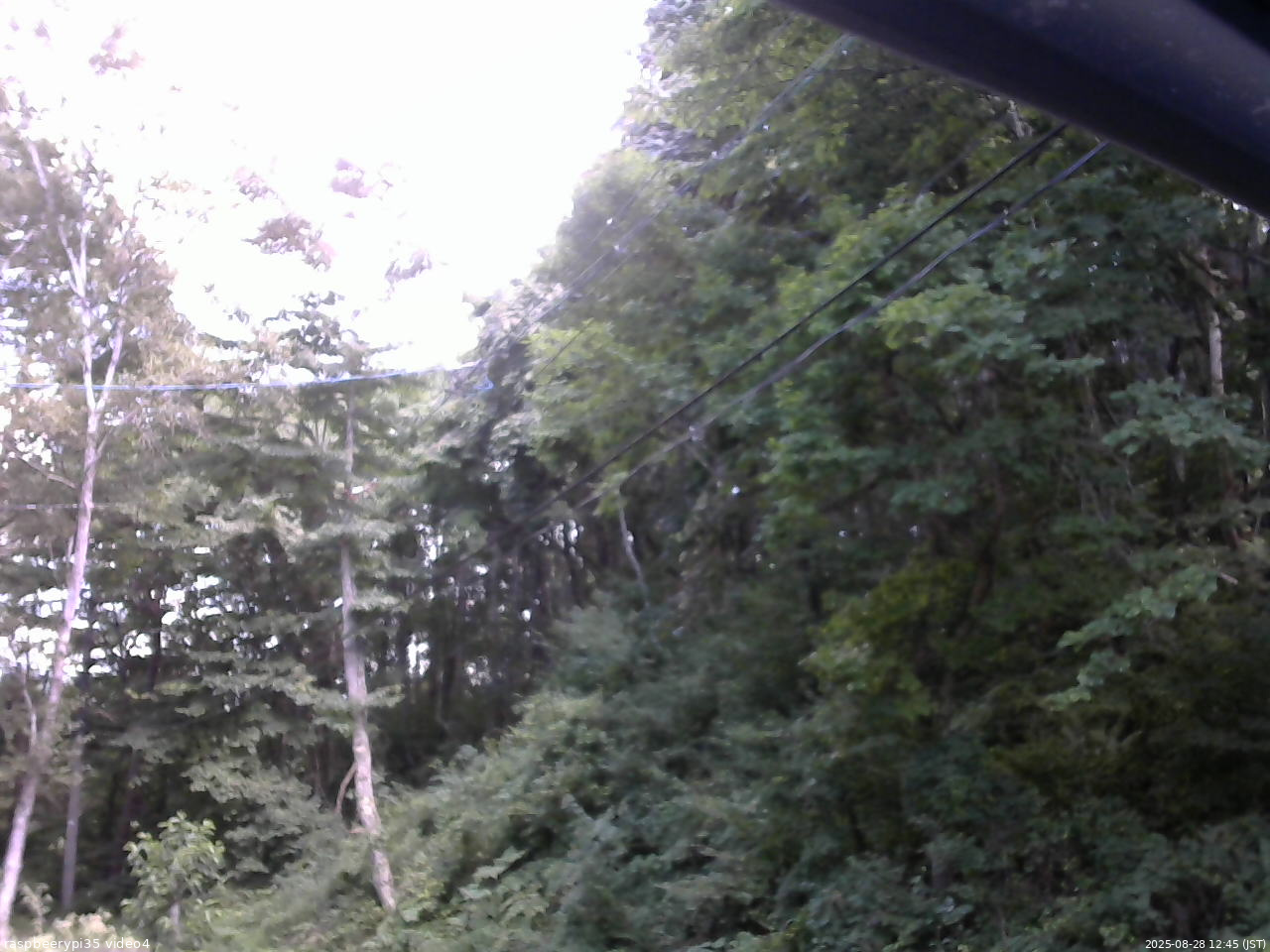 長野県菅平高原 ゆたか山荘 東側上空 2025/08/28 12:45