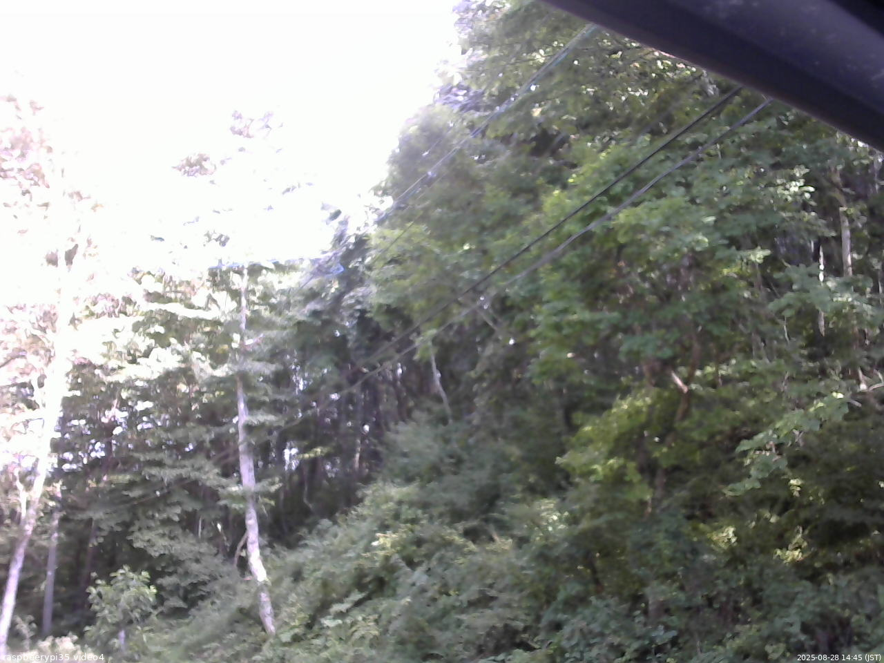 長野県菅平高原 ゆたか山荘 東側上空 2025/08/28 14:45