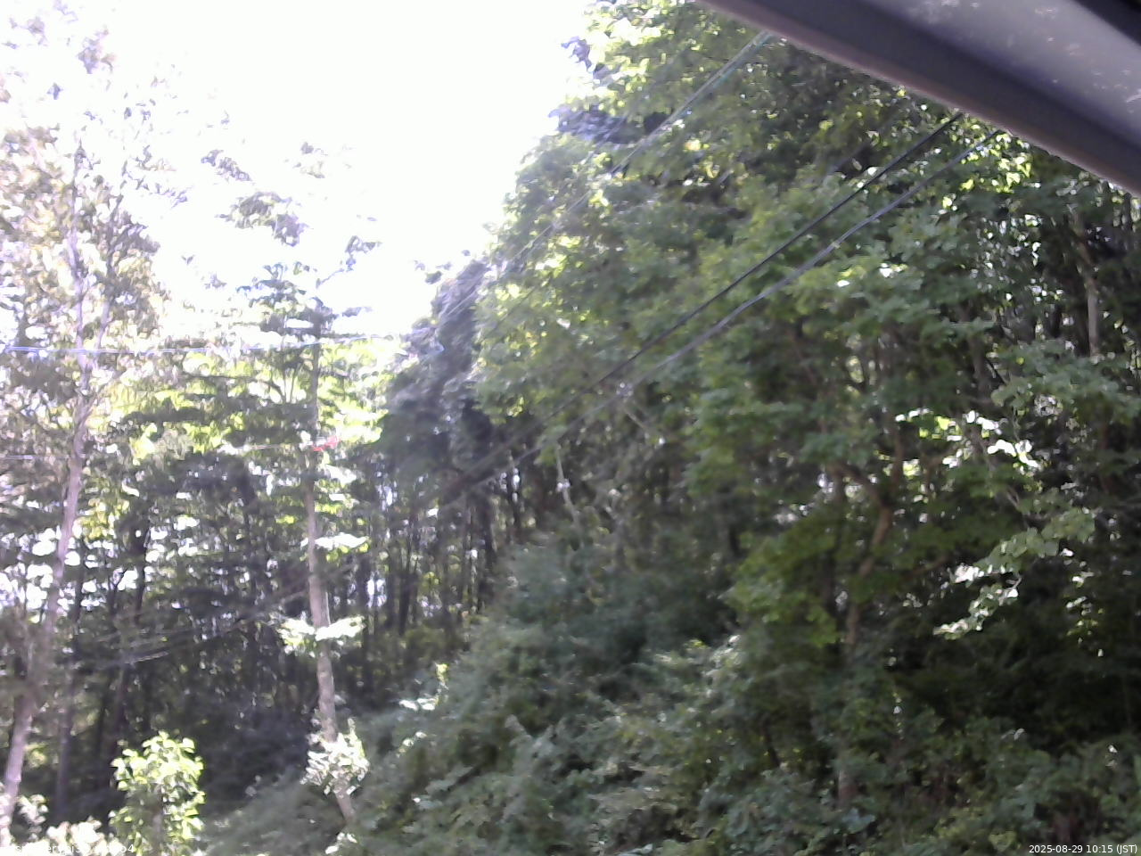 長野県菅平高原 ゆたか山荘 東側上空 2025/08/29 10:15